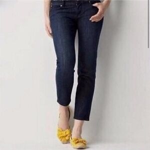 Ann Taylor Loft Modern Crop Denim Blue Jeans Med Wash size 36/14. Front rise 9.5